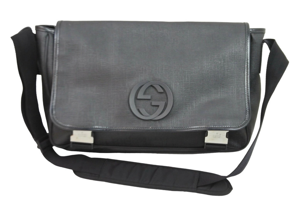 Gucci Interlocking G Flap Messenger Bag debossed matte G Black